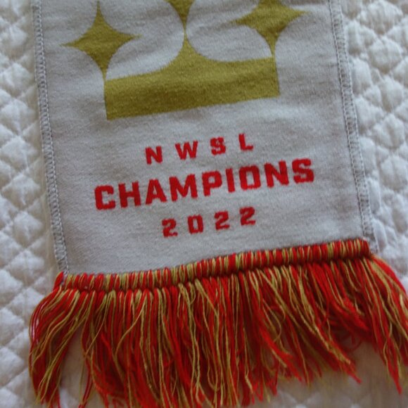 NWT $35 PORTLAND THORNS NWSL Soccer 2022 Champions Scarf - Ruffneck - Picture 4 of 6